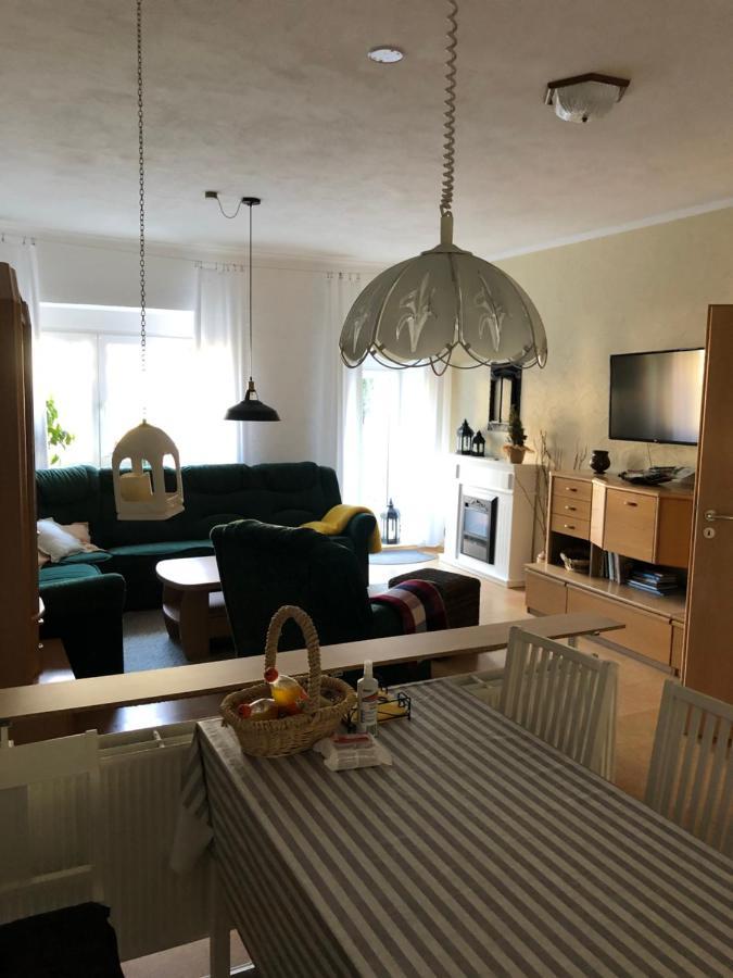 Ferienappartment Mit Schlafzimmer Farschweiler ภายนอก รูปภาพ