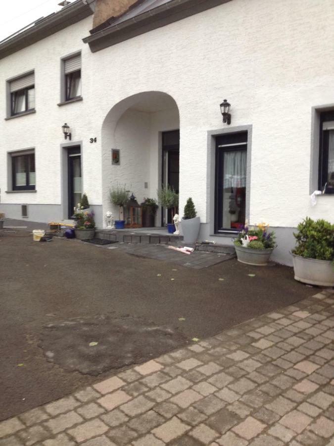 Ferienappartment Mit Schlafzimmer Farschweiler ภายนอก รูปภาพ