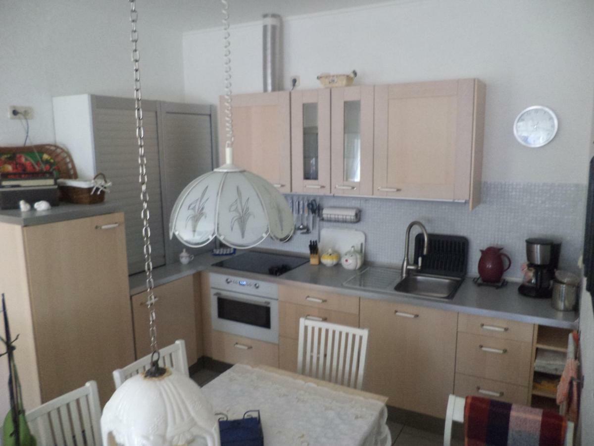 Ferienappartment Mit Schlafzimmer Farschweiler ภายนอก รูปภาพ