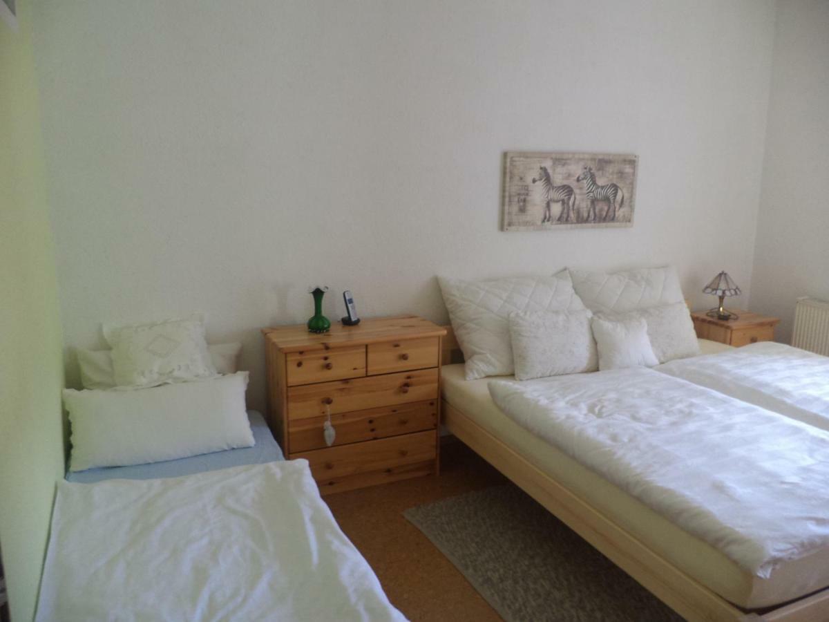 Ferienappartment Mit Schlafzimmer Farschweiler ภายนอก รูปภาพ